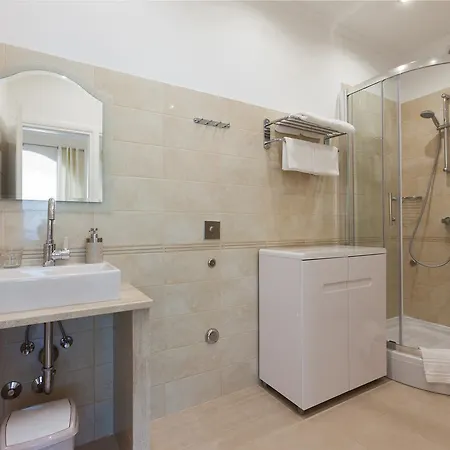 Arany Apartment