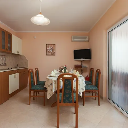 Apartment Arany
