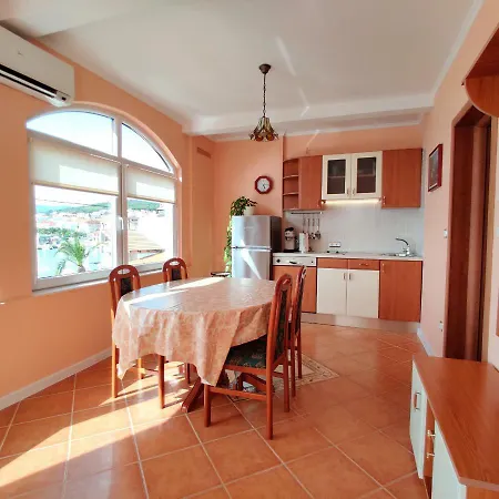 Arany Apartment